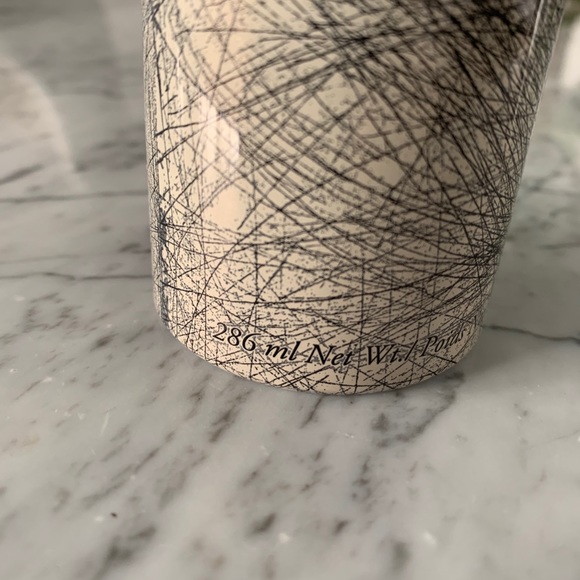 Oribe dry shampoo - Picture 2 of 2